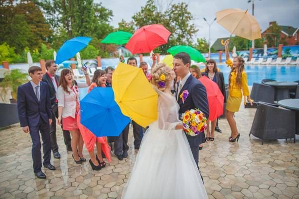 Как устроить радужную свадьбу. Фото с сайта odessa.vasha-svadba.ua