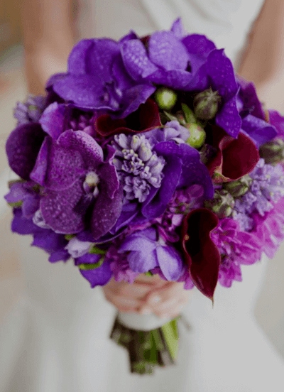 букет для невесты фиолетовый с белым